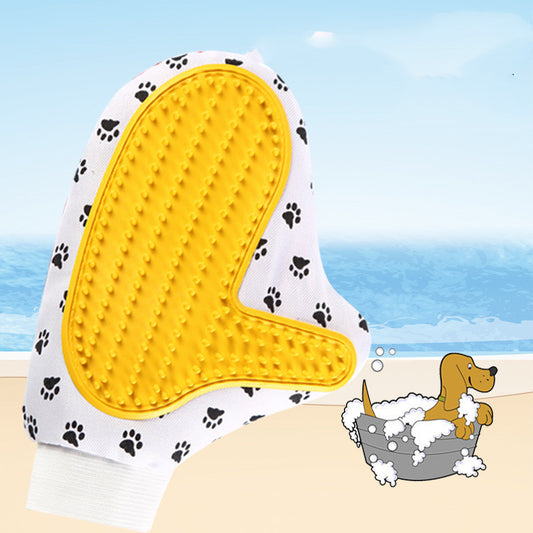 Pet Grooming Glove – Gentle Silicone Brush for Bathing & Deshedding